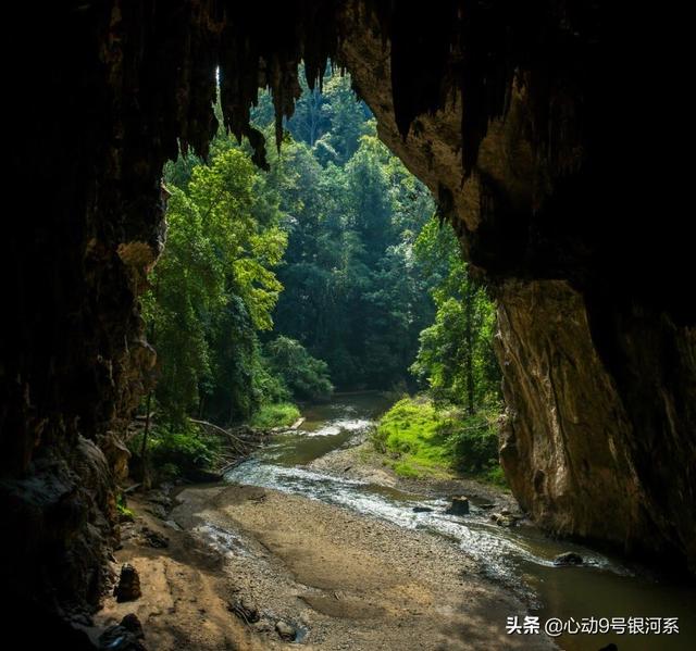 探险故事作文400字左右（探险故事,作文）