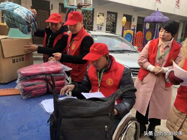 感恩父母的小故事100字（感恩父母的小故事简短）